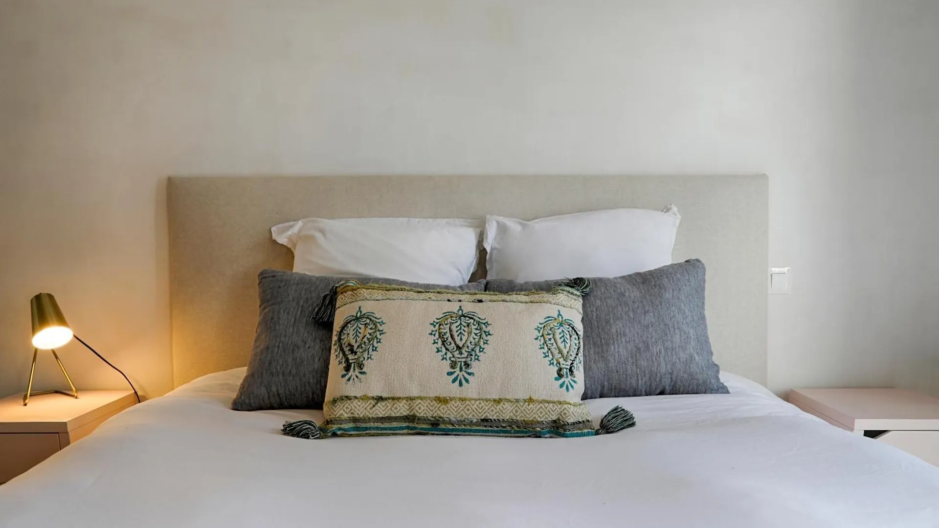 ヴィラ Maison Neuve & Lumineuse Avec Jacuzzi Privatif プロムール