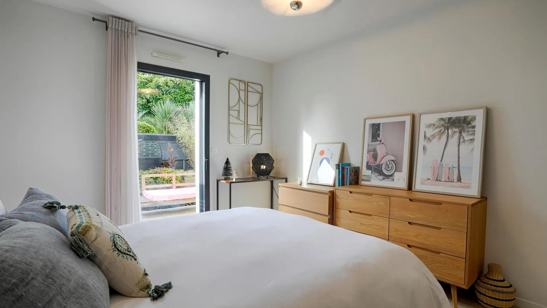 Maison Neuve & Lumineuse Avec Jacuzzi Privatif Ploemeur Vila