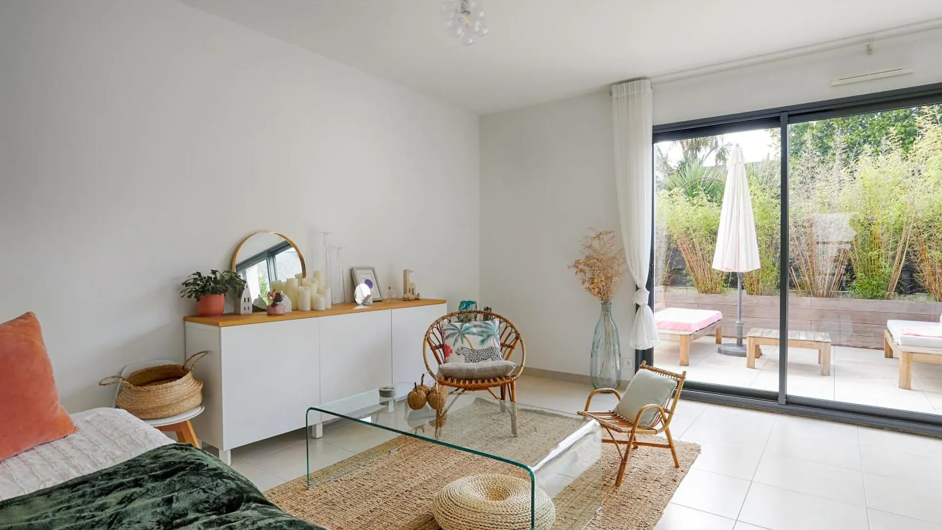Maison Neuve & Lumineuse Avec Jacuzzi Privatif Ploemeur 0*,  Francie